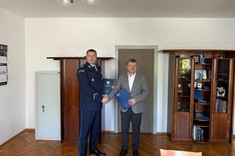 Od lewej: insp.  Andrzej Patrzałek, prof. Piotr Koszelnik,