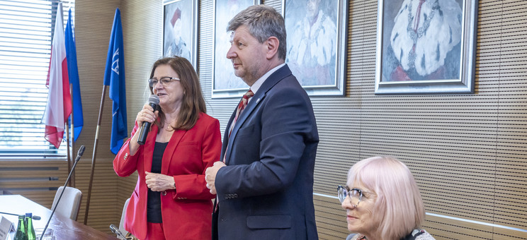 Od lewej: prof. Maria Kaszyńska, prof. Piotr Koszelnik, prof. Czesława Rosik-Dulewska,